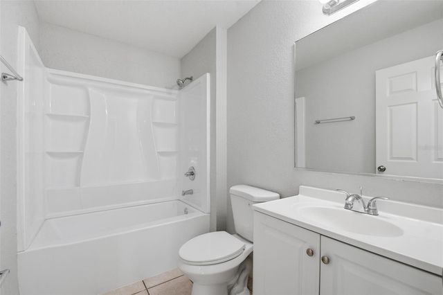 6018 FLORA TERRACE, Apollo Beach, FL 33572