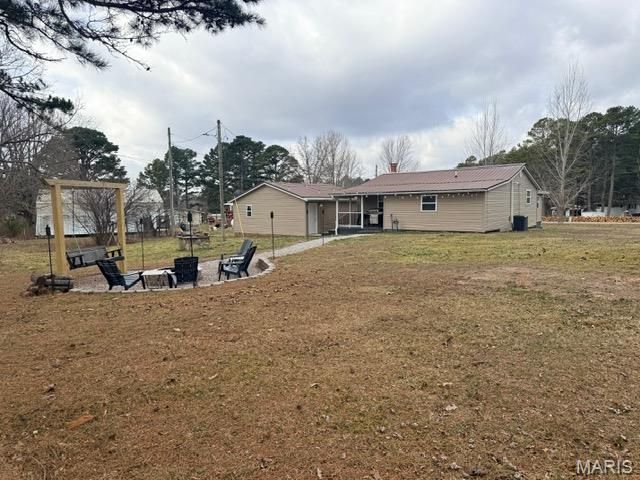 8538 Highway E, Houston, MO 65483