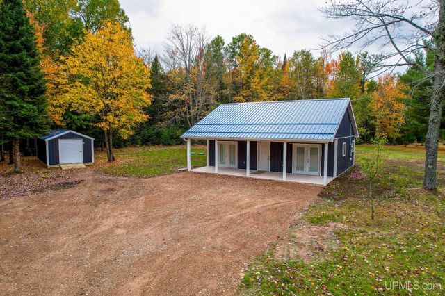 5963 26.5 Lane, Gladstone, MI 49837