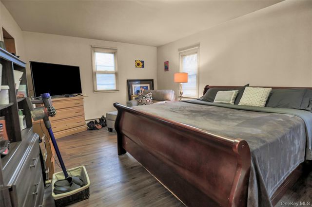 1763 E Berkshire Road, Merrick, NY 11566