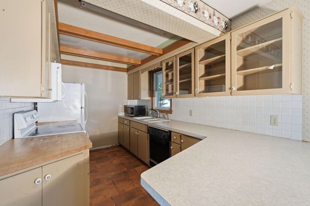 2122 Mesabi Avenue, North Saint Paul, MN 55109