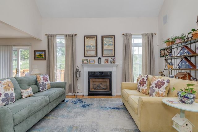 3 South Parrish Drive, Londonderry, NH 03053