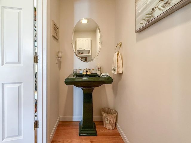 3 South Parrish Drive, Londonderry, NH 03053