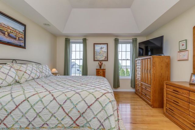 3 South Parrish Drive, Londonderry, NH 03053