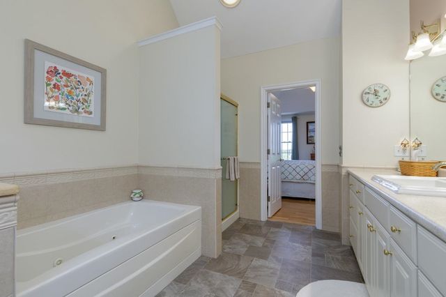 3 South Parrish Drive, Londonderry, NH 03053