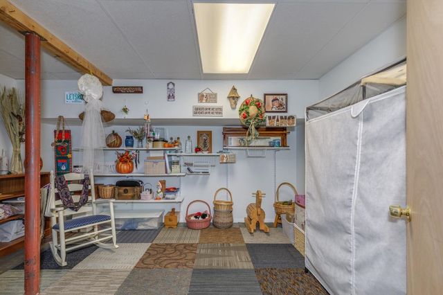 3 South Parrish Drive, Londonderry, NH 03053