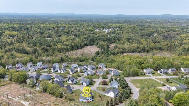 3 South Parrish Drive, Londonderry, NH 03053