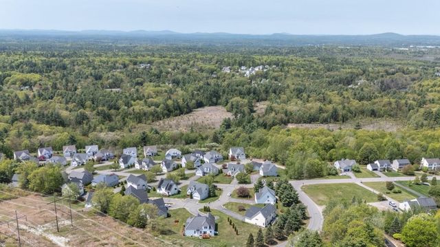 3 South Parrish Drive, Londonderry, NH 03053
