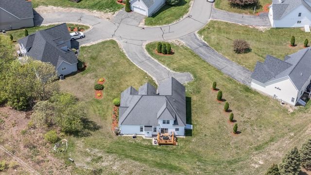3 South Parrish Drive, Londonderry, NH 03053