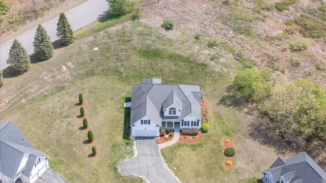3 South Parrish Drive, Londonderry, NH 03053