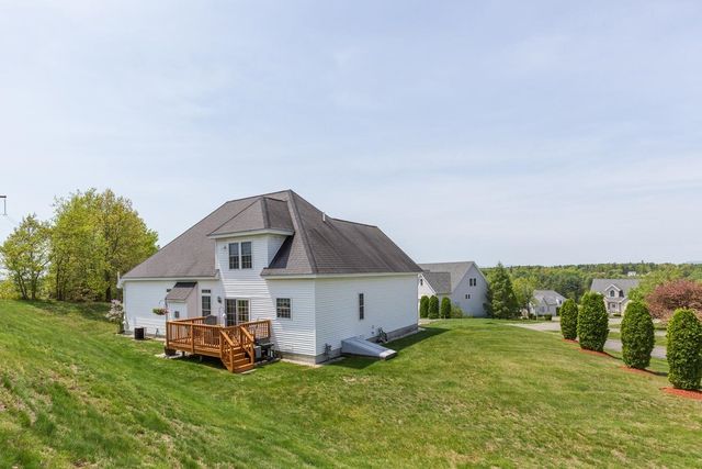 3 South Parrish Drive, Londonderry, NH 03053