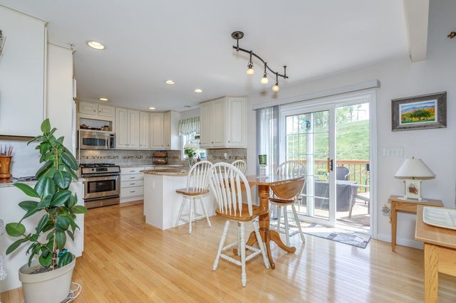 3 South Parrish Drive, Londonderry, NH 03053