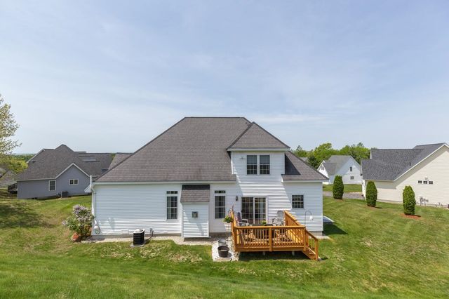 3 South Parrish Drive, Londonderry, NH 03053