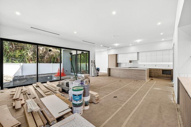 207 SE 5th Street, Delray Beach, FL 33483