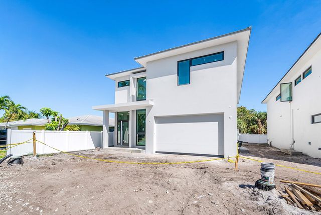 207 SE 5th Street, Delray Beach, FL 33483