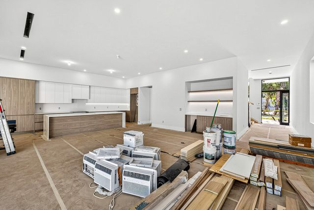 207 SE 5th Street, Delray Beach, FL 33483