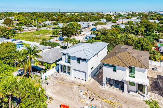 207 SE 5th Street, Delray Beach, FL 33483