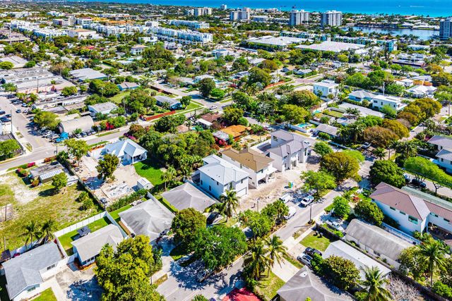 207 SE 5th Street, Delray Beach, FL 33483