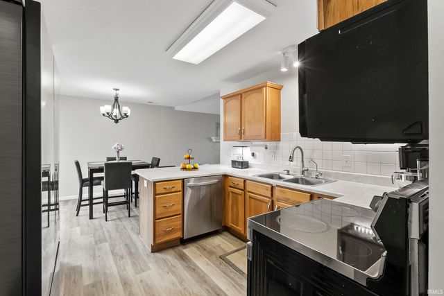 15720 Grand Willow Boulevard, Huntertown, IN 46748