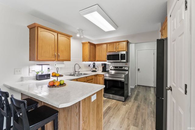 15720 Grand Willow Boulevard, Huntertown, IN 46748