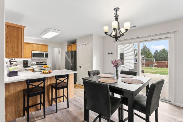 15720 Grand Willow Boulevard, Huntertown, IN 46748