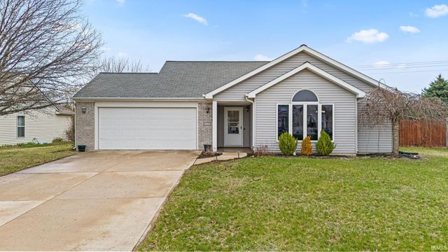 15720 Grand Willow Boulevard, Huntertown, IN 46748