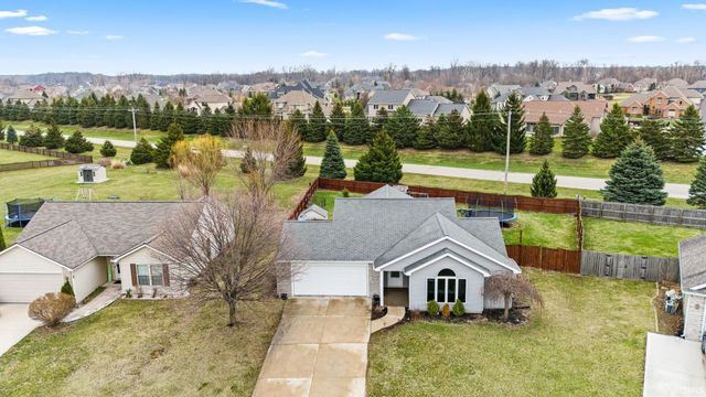 15720 Grand Willow Boulevard, Huntertown, IN 46748