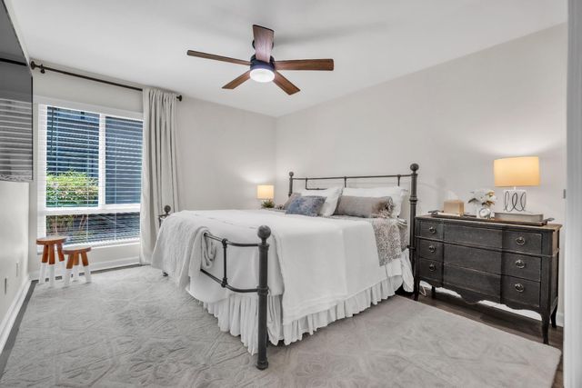 2410 Larkspur Ln #243, Sacramento, CA 95825