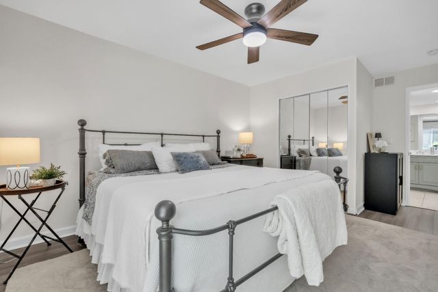2410 Larkspur Ln #243, Sacramento, CA 95825
