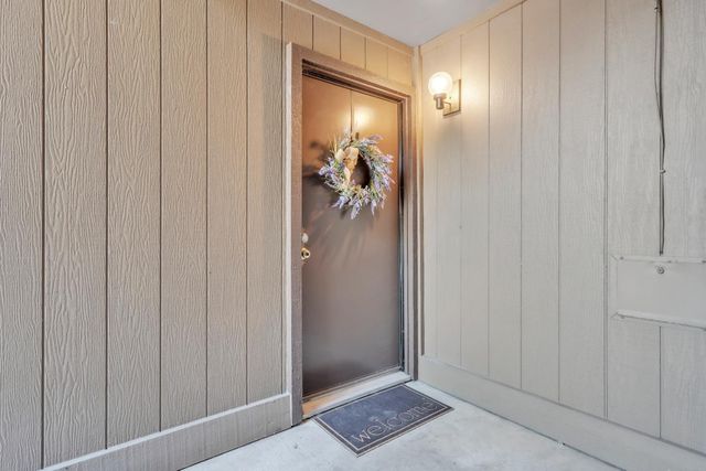 2410 Larkspur Ln #243, Sacramento, CA 95825