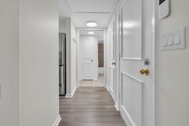 2410 Larkspur Ln #243, Sacramento, CA 95825
