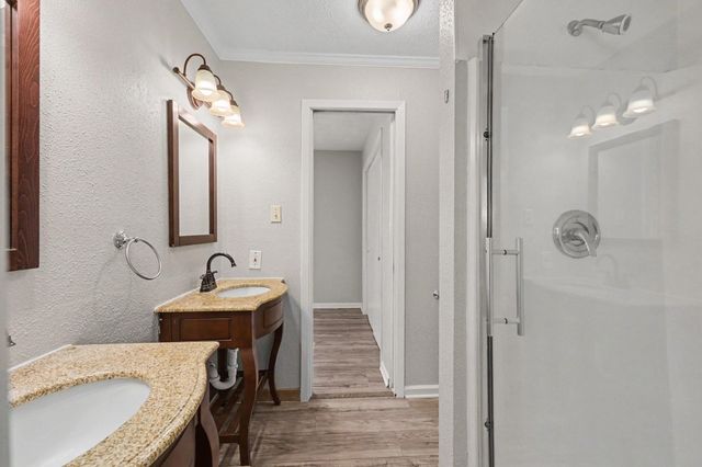 12219 Meadowhollow Drive, Meadows Place, TX 77477