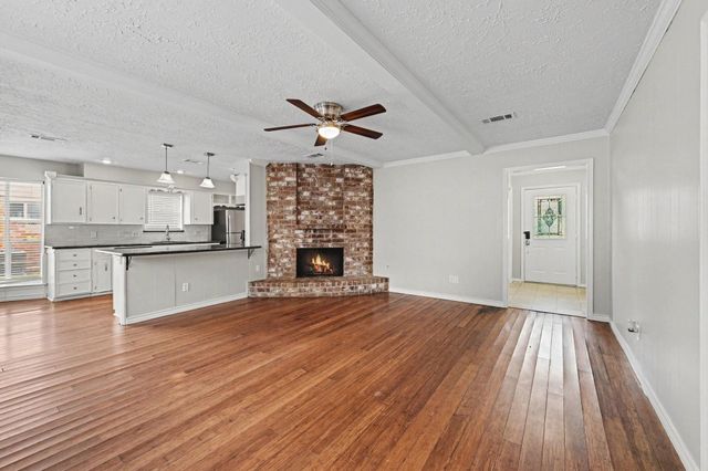 12219 Meadowhollow Drive, Meadows Place, TX 77477