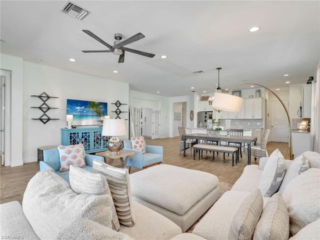 4743 Abaca CIR, Naples, FL 34119