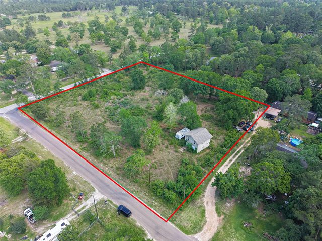 5616 Tall Pine Rd, Navasota, TX 77868