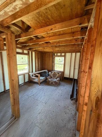 5616 Tall Pine Rd, Navasota, TX 77868