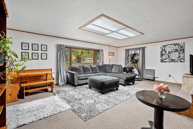 702 MIRA AVENUE, Crivitz, WI 54114