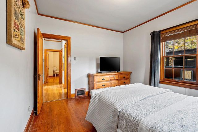 702 MIRA AVENUE, Crivitz, WI 54114