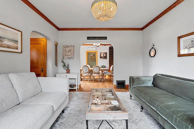 702 MIRA AVENUE, Crivitz, WI 54114