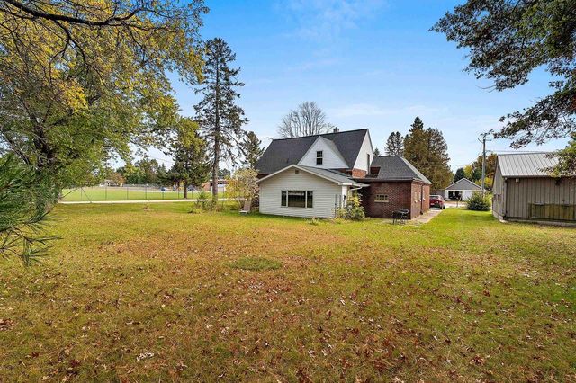 702 MIRA AVENUE, Crivitz, WI 54114