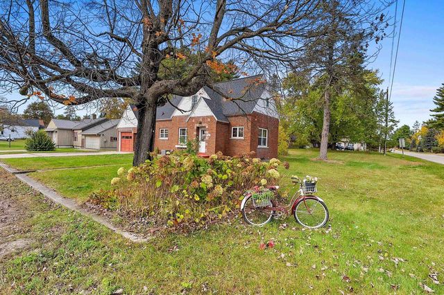 702 MIRA AVENUE, Crivitz, WI 54114