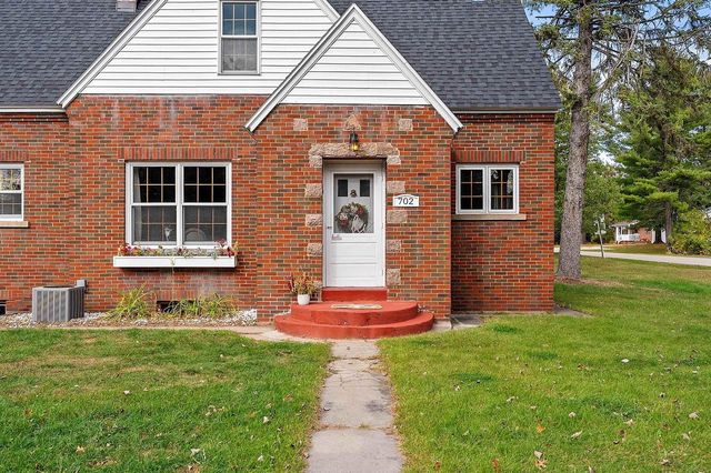 702 MIRA AVENUE, Crivitz, WI 54114