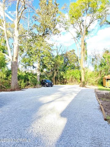 808 N 5th Avenue, Wilmington, NC 28401