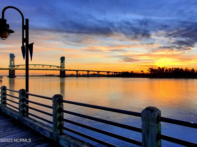 808 N 5th Avenue, Wilmington, NC 28401