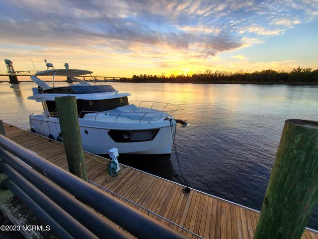 808 N 5th Avenue, Wilmington, NC 28401