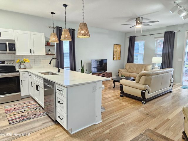 808 N 5th Avenue, Wilmington, NC 28401