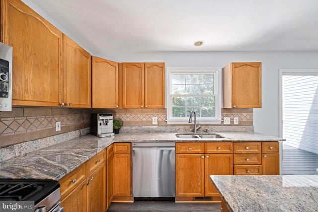 28 RALEIGH LN, Stafford, VA 22554