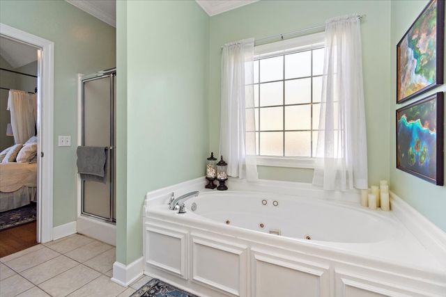 2260 Westwood Dr, Murfreesboro, TN 37130