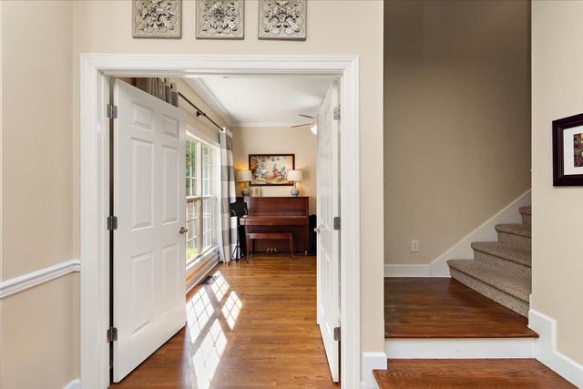 2260 Westwood Dr, Murfreesboro, TN 37130