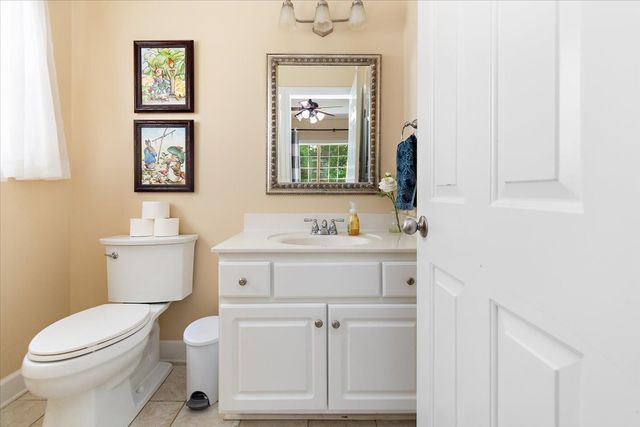 2260 Westwood Dr, Murfreesboro, TN 37130